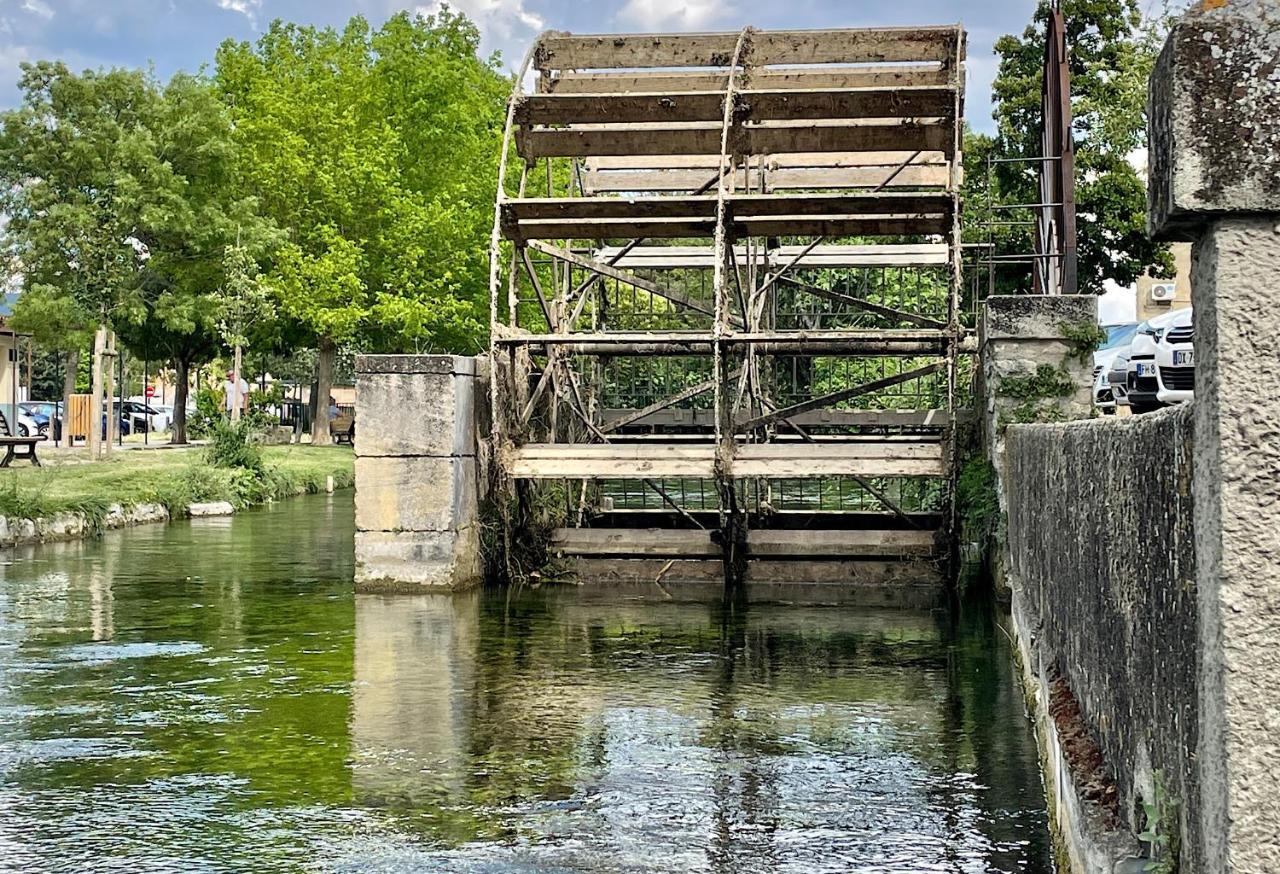 Quai Du Felibre *
